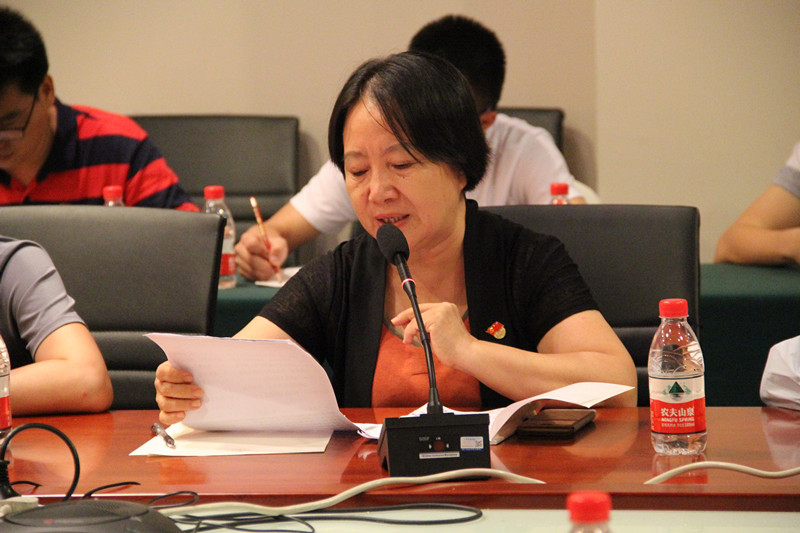 hainanu.edu.cn教工第二党支部书记何晶娇上党课//www.hainanu.edu.