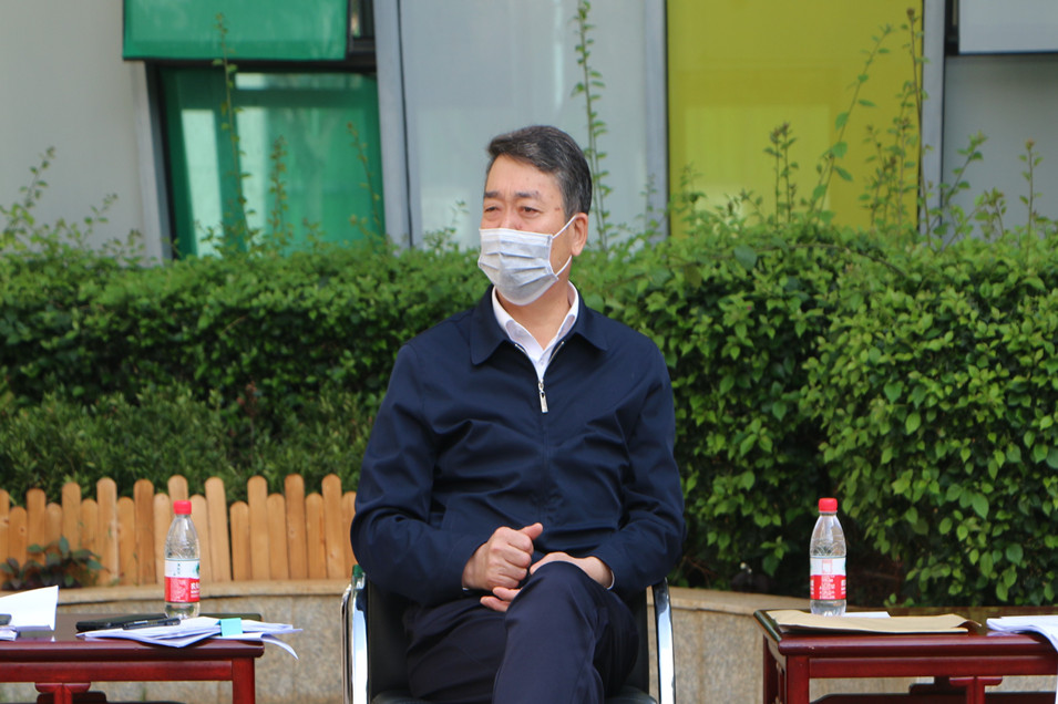 校党委书记武耀廷主持召开马克思主义学院建设专题座谈会