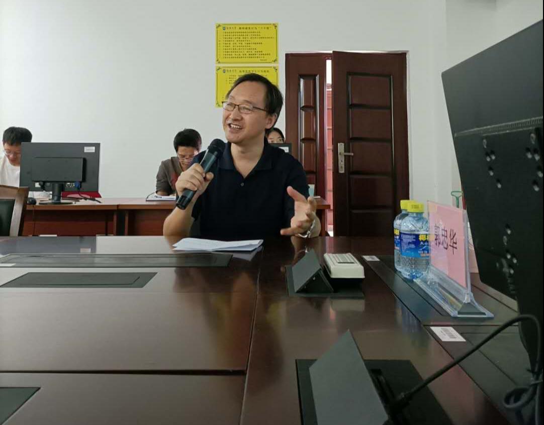 中山大学郭忠华教授应邀为政管师生做专题讲座